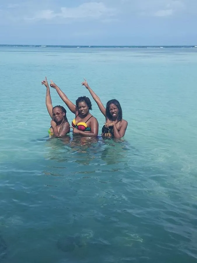 Family Stop Over Bed & Breakfast Montego Bay